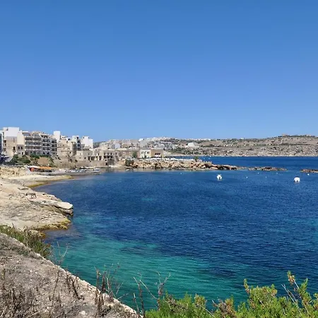 Sea View 29, App 4 *